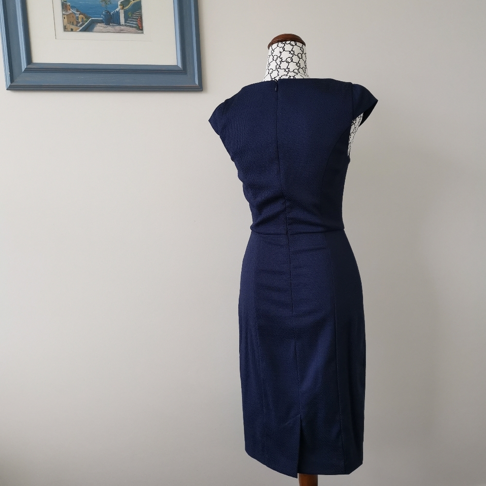 ✨Host Pick✨Review dress blue & white - Picture 3 of 9